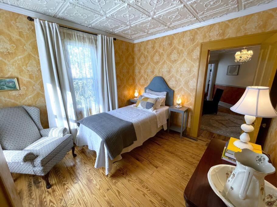 Charming Victorian Home - 2 Minutes To Downtown 랭커스터 외부 사진