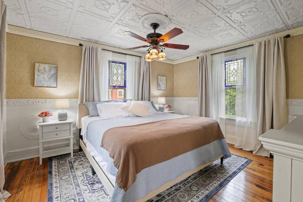 Charming Victorian Home - 2 Minutes To Downtown 랭커스터 외부 사진