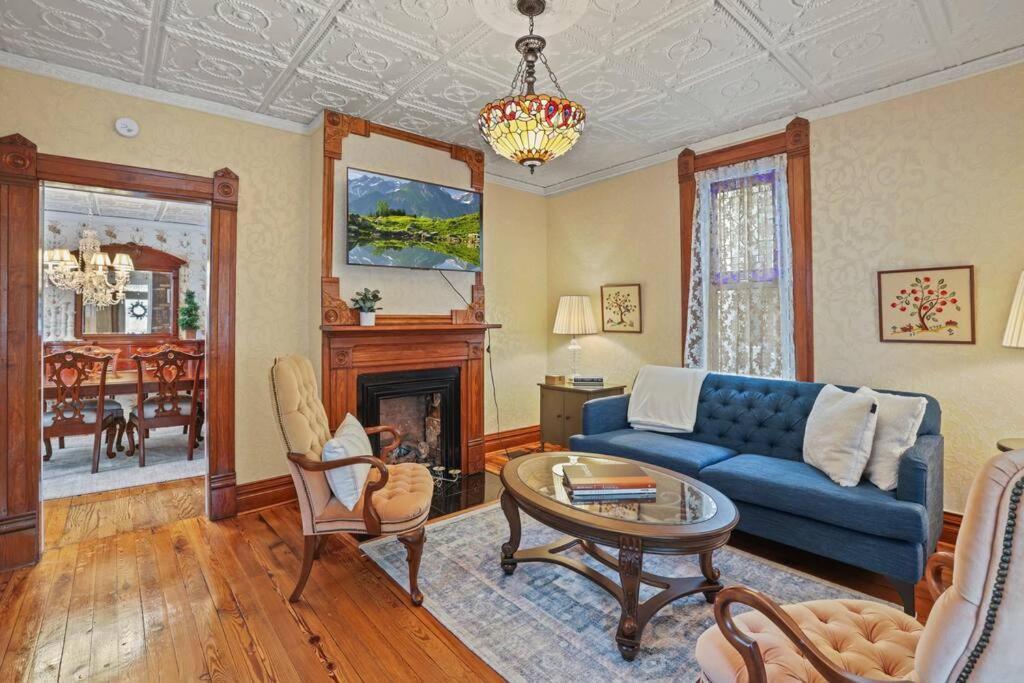 Charming Victorian Home - 2 Minutes To Downtown 랭커스터 외부 사진